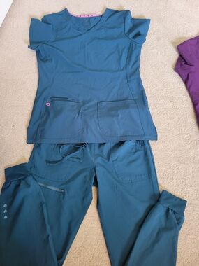 Heartsoul Scrub Set
